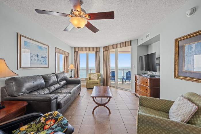 Bahama Sands PH2 | Luxurious Crescent Beach Oceanfront Condo | Pool ...