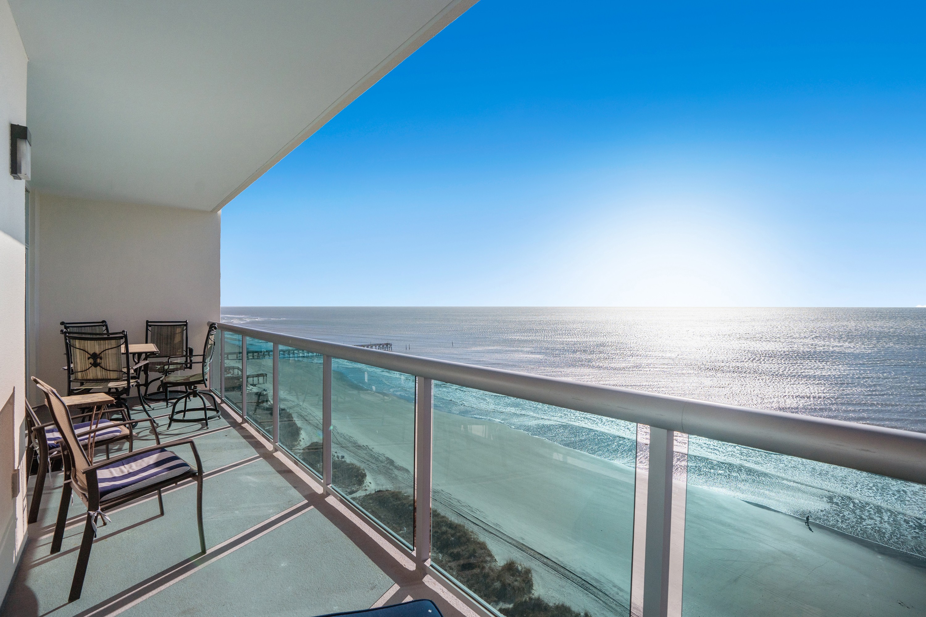 Laguna Keyes PH3 | Luxurious Cherry Grove Oceanfront Condo | Pool 